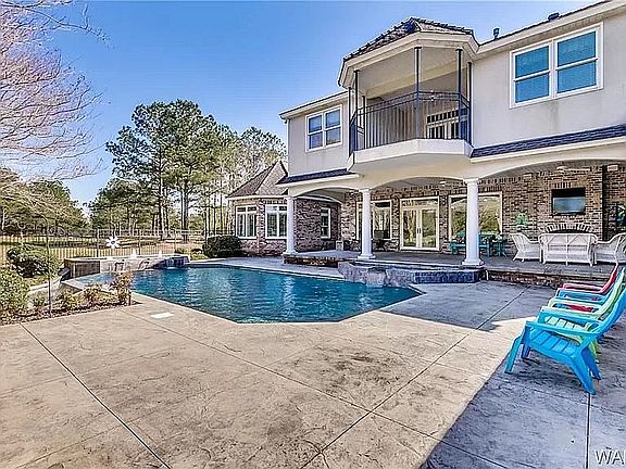 3rd image of 15701 Capstone Blvd