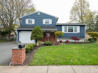 18 Paris Ave, Edison, NJ 08820
