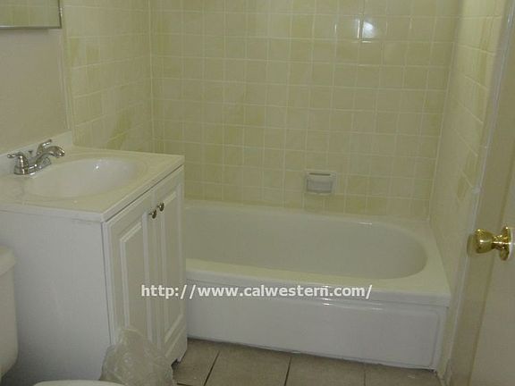 4th image of 1350 Warburton Ave APT 1