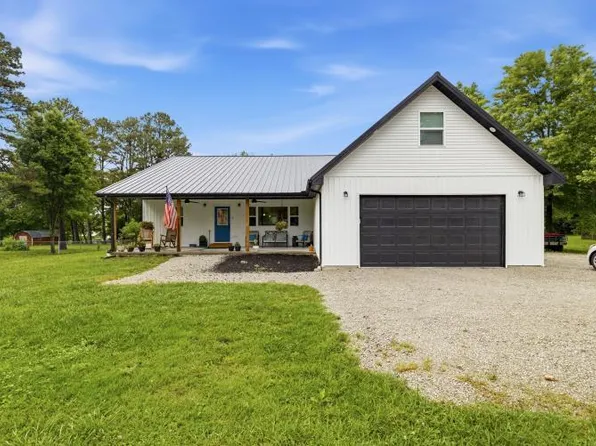 300 E Maple Street, Mansfield, MO 65704