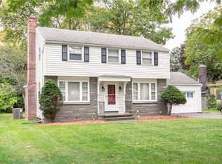 78 Charrington Rd, Rochester, NY 14609