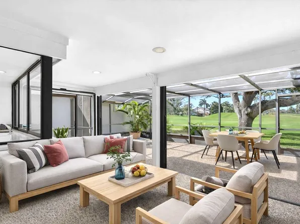 661 Deer Creek Hollows Circle, Deerfield Beach, FL 33442