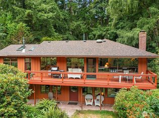 17218 90th Ave SW, Vashon, WA 98070