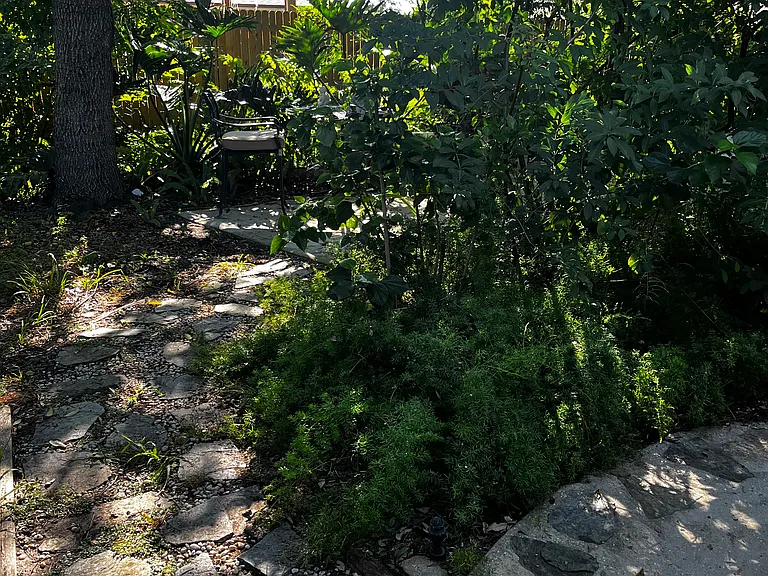 68 Dolphin Blvd E — Photo 8