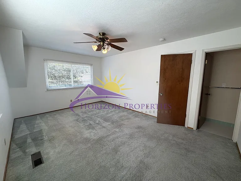 4939 Durland Way — Photo 16