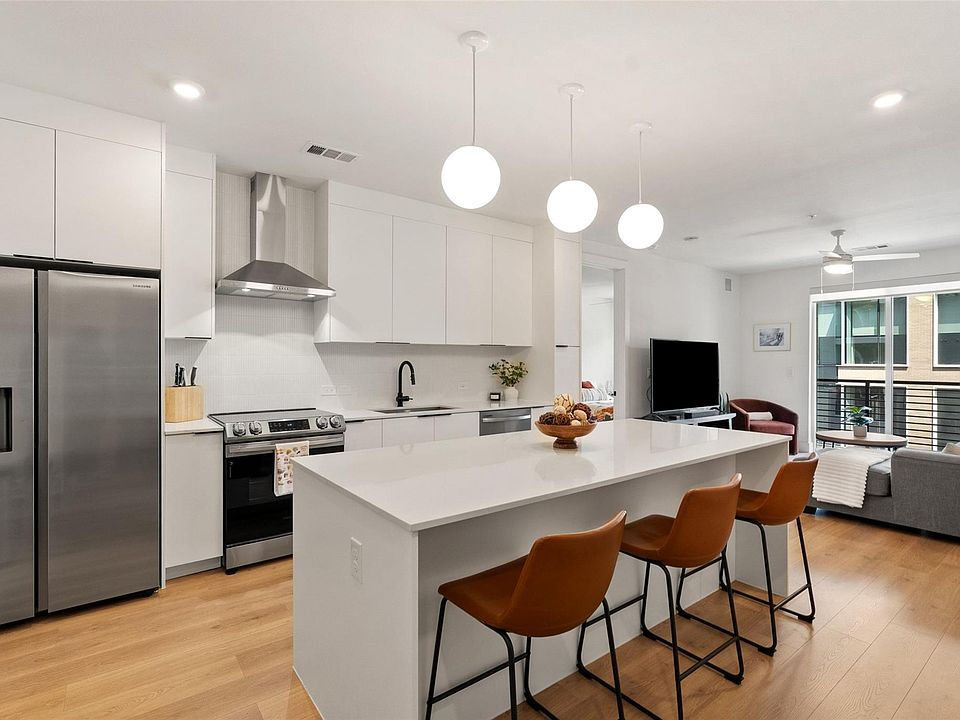 1st image of 1701 Simond Ave Unit 305