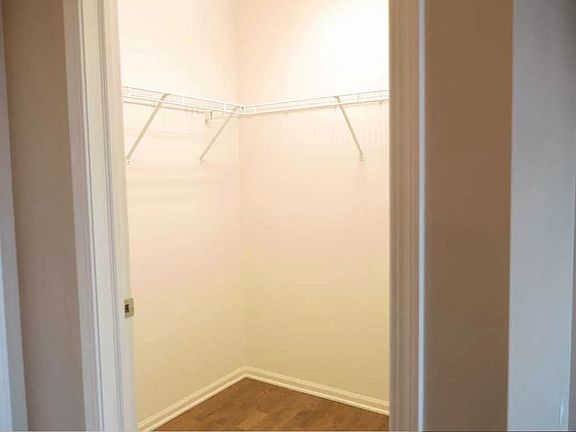 3rd image of 370 S Western Ave APT 507