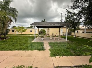 1822 Dixianna St, Hollywood, FL 33020