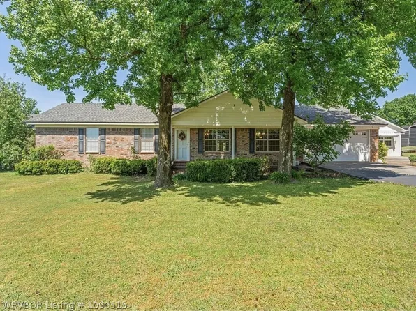 217 S Hester Cut Rd, Greenwood, AR 72936
