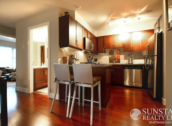 5th image of 3811 Hastings St
