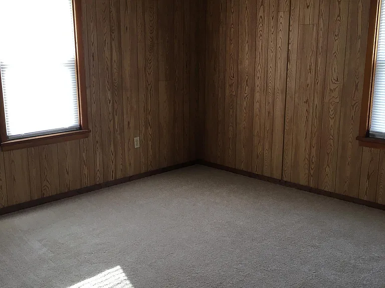 210 Somerset Ave — Photo 11