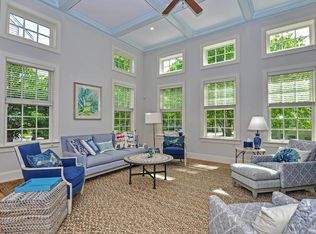 7 Maple St, Medfield, MA 02052