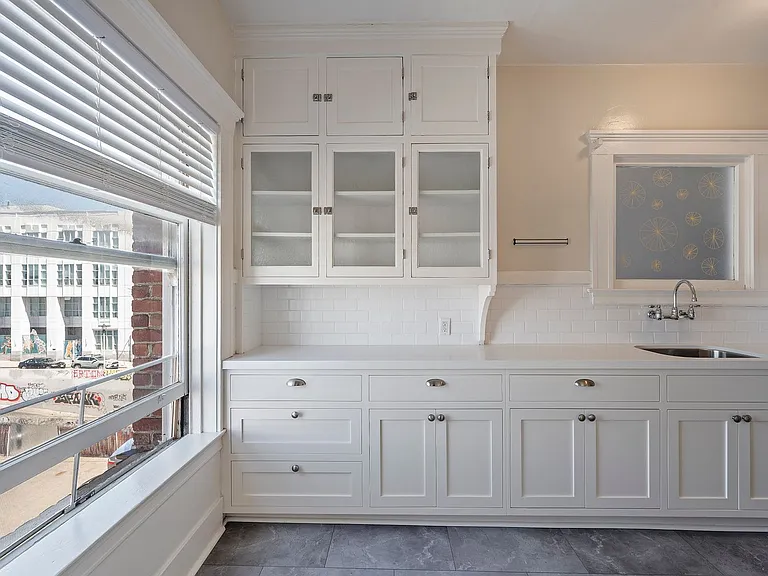 1029 Oak Street — Photo 10