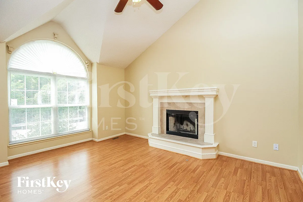 Building Photo - 6713 S Brookside Rd