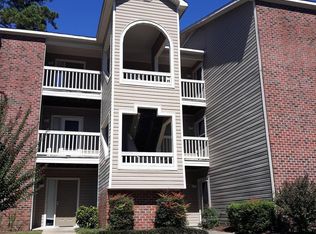 664 Bartons Landing Pl APT 12, Fayetteville, NC 28314