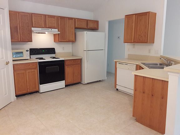 2nd image of 30 Rosecroft Ln #A