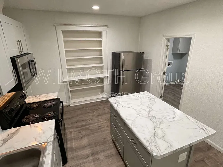 12 N Randolph St — Photo 10