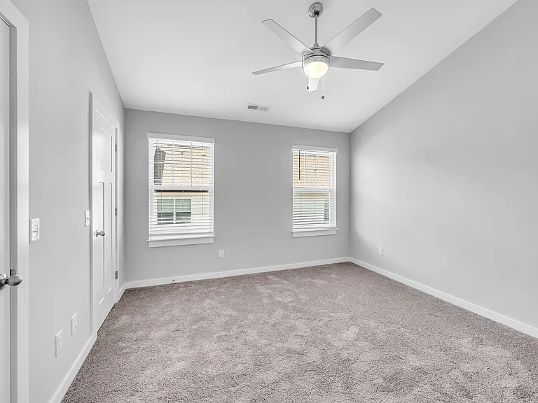 Robinsons Rowhouse Townhomes — Photo 42