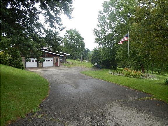 3rd image of 208 Kennan Dr