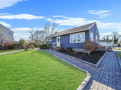 41 Benjoe Dr, Amityville, NY, 11701