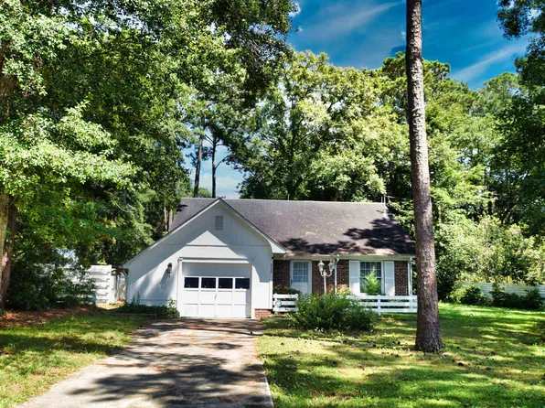 208 Melrose Dr., Pawleys Island, SC 29585