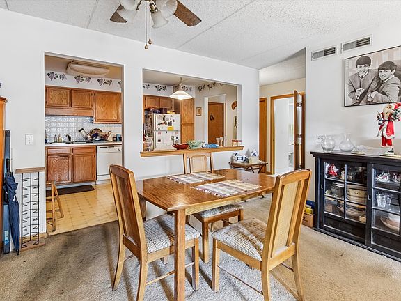 5th image of 5320 N Lowell Ave APT 205