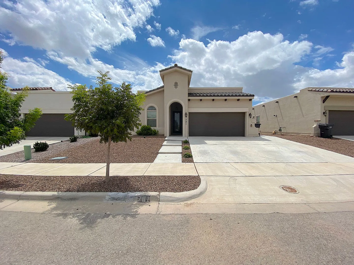 East El Paso 4bed/2Bath Refrig A/C! — Photo 1