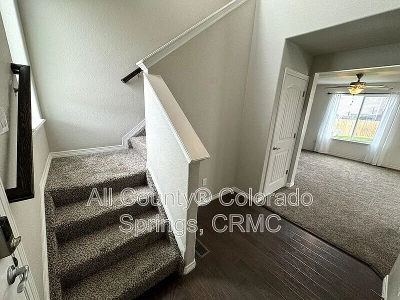 3 bed, 2.5 bath, 1482 sqft, $2,295 — Photo 2