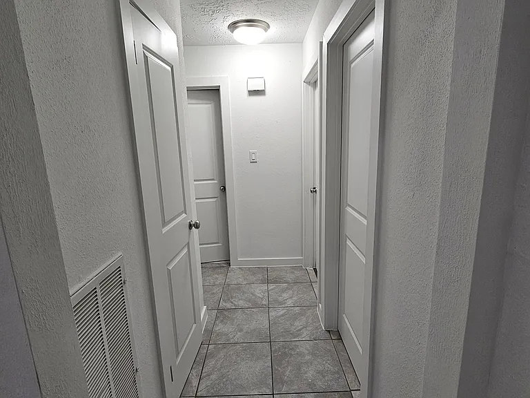 11518 Larkdale Dr — Photo 9