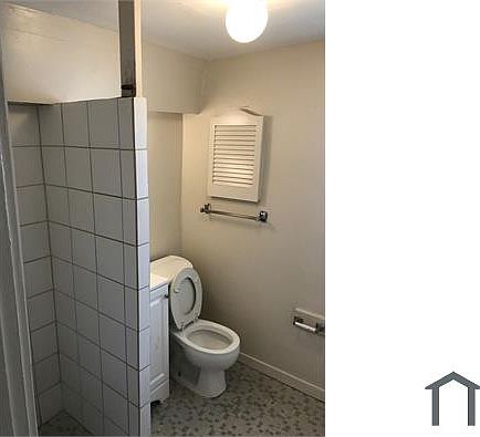 5th image of 622 14th St N Unit 1/2
