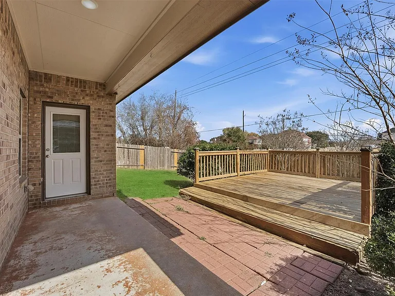 719 Longstreet Dr — Photo 18