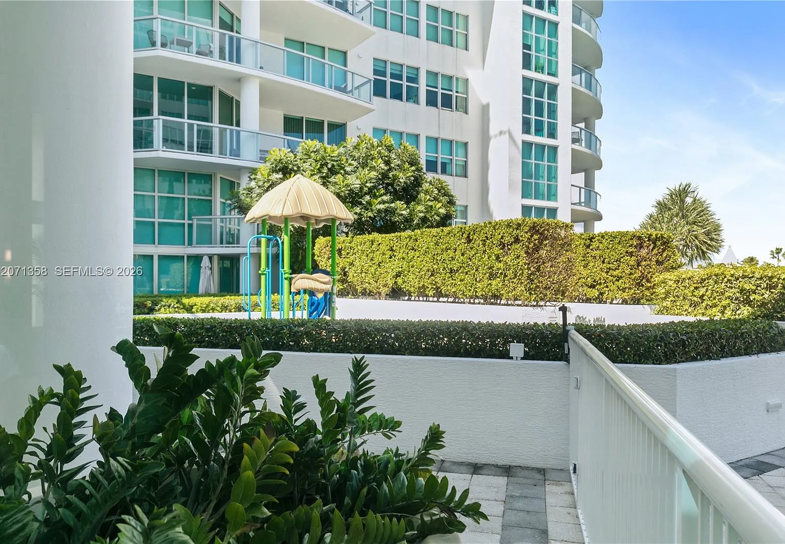 The Atrium At Aventura Co — Photo 4