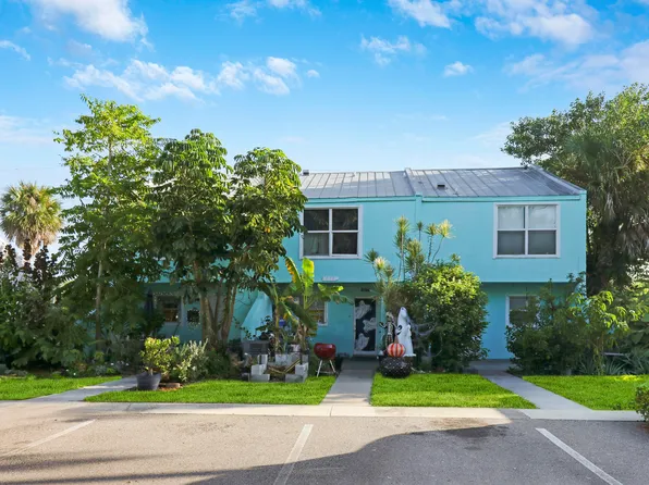 910 Shorewinds Drive, Fort Pierce, FL 34949