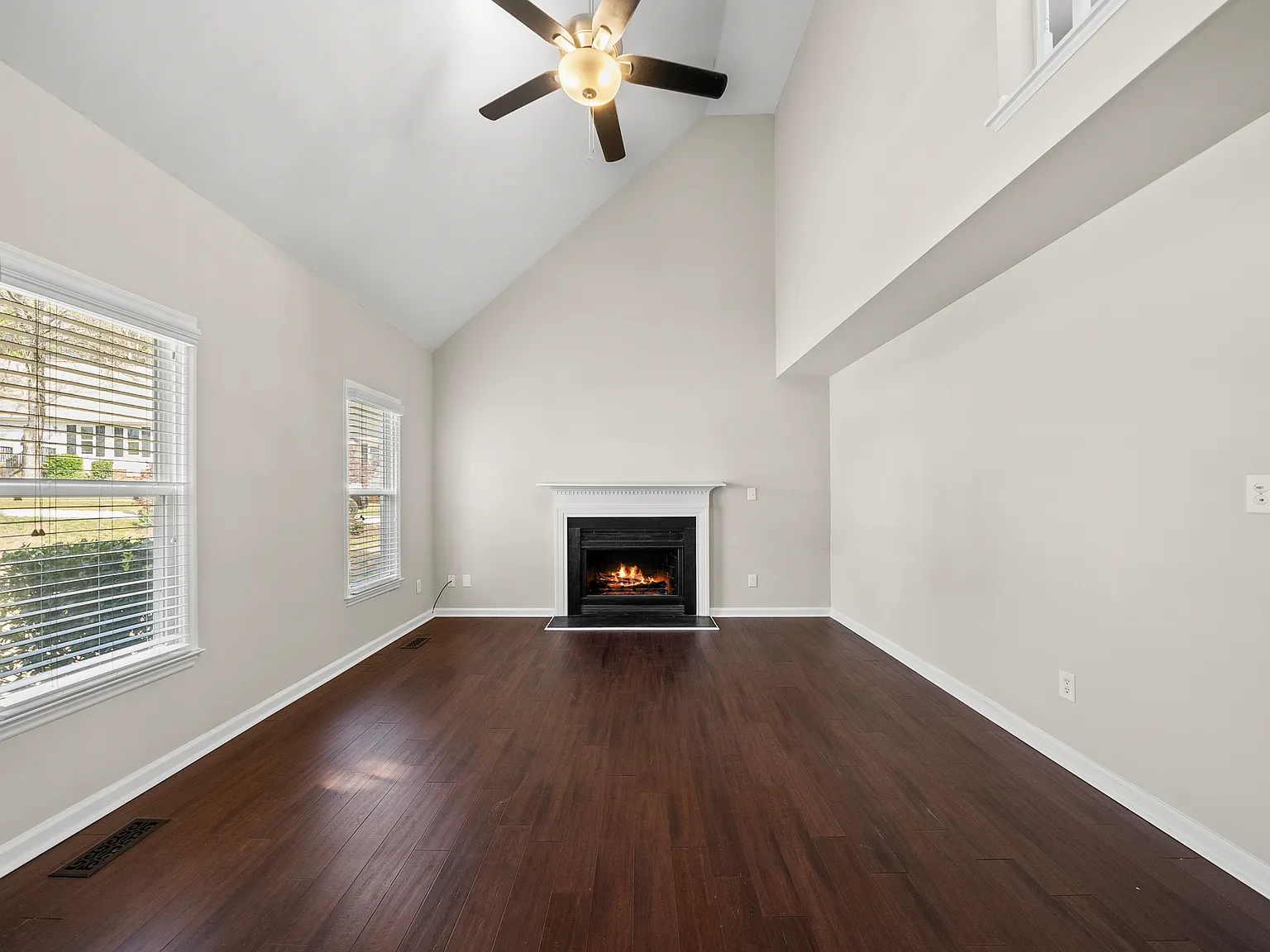3 bed, 1507 sqft, $2,300 — Photo 4