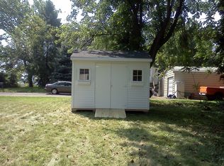 1 Manor Pl, East Brunswick, NJ 08816