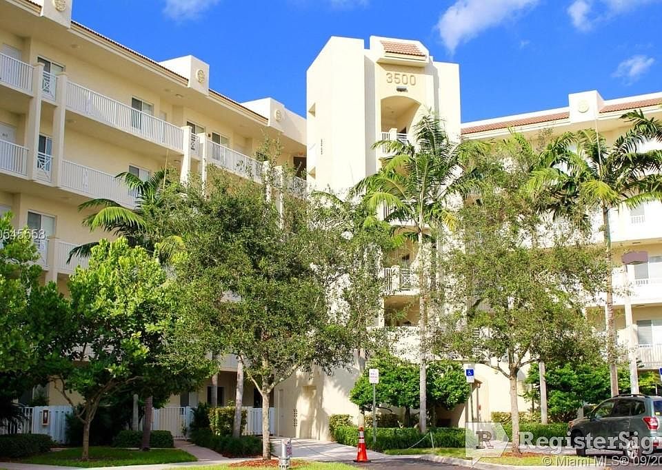 1st image of 3500 Oaks Clubhouse Dr #A102
