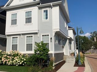 1243 Parker Dr, Glenview, IL 60025