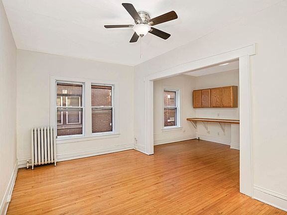 3rd image of 2871 Irving Ave S #24