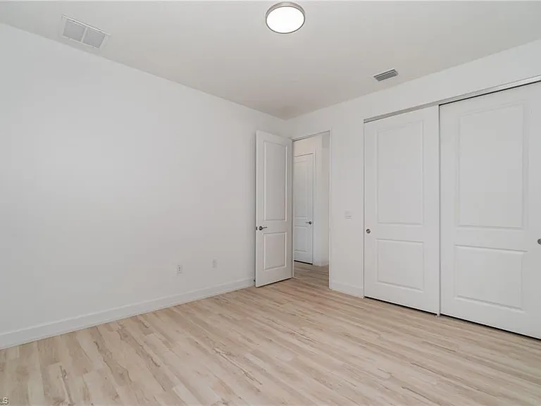 12750 Woodbury Dr — Photo 22