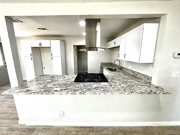 4th image of 2716 N Nordic Ln