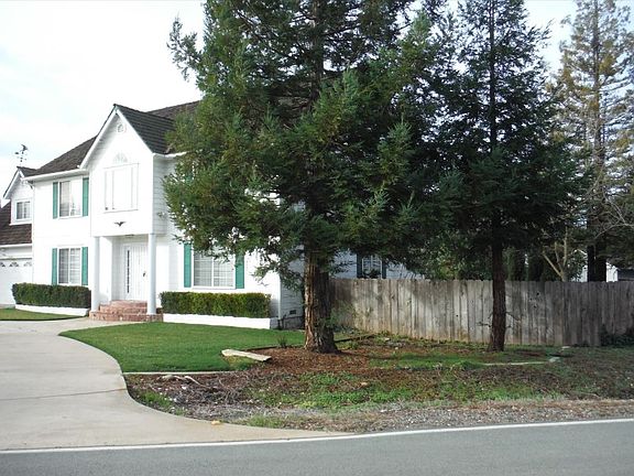 3rd image of 670 La Contenta Dr