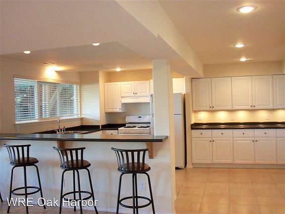 2nd image of 2235 Cove Dr