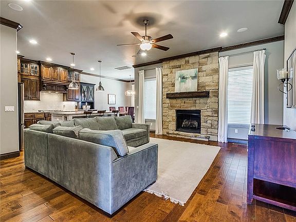 4th image of 3505 Sagebrush Pl