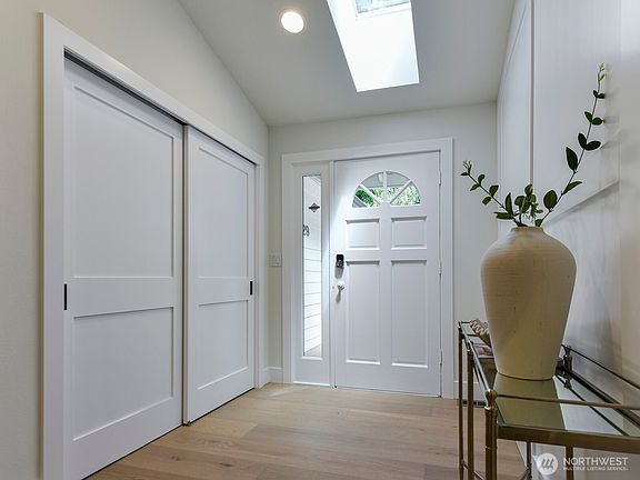 4th image of 8529 29th Avenue NW