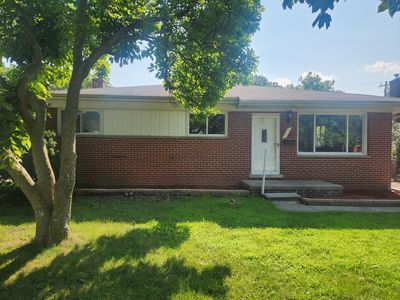 8630 N Evangeline St, Dearborn Heights, MI, 48127