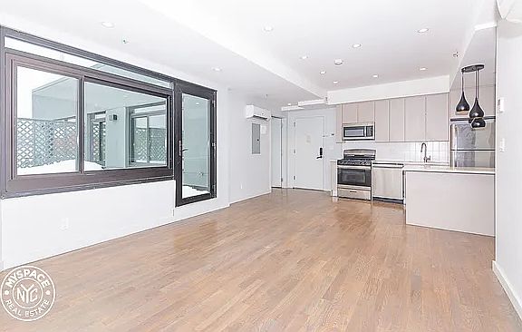 5th image of 594 Bushwick Ave APT 603