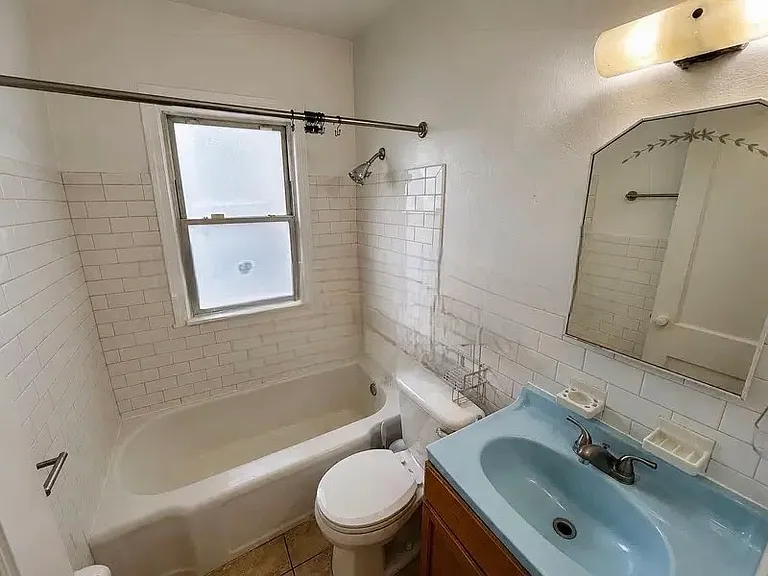 7708 Brocton Ct — Photo 6