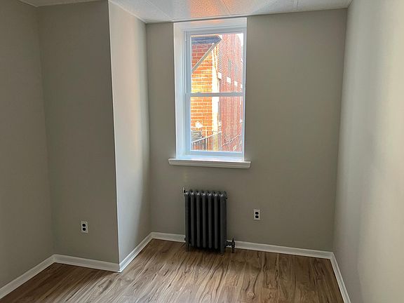 4th image of 1912 S 17th St APT 211
