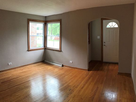 2nd image of 14306 S Clark St