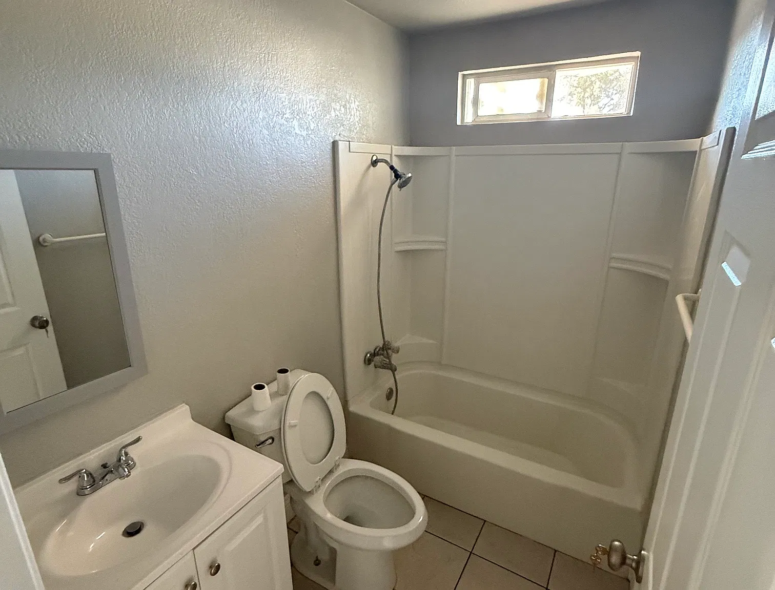 2 bed, 1100 sqft, $1,500 — Photo 4